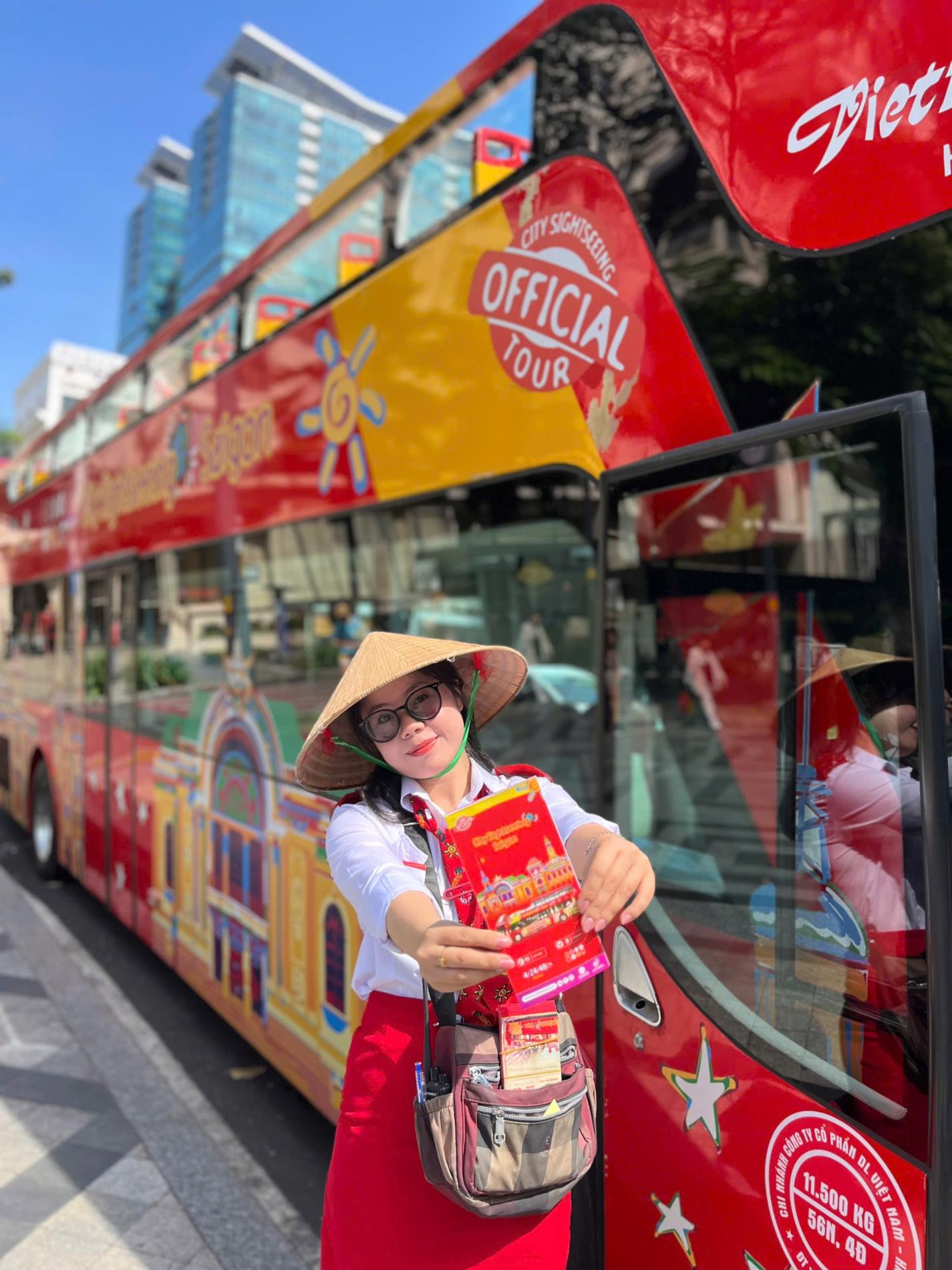 SIGHTSEEING_HỒ CHÍ MINH — ảnh 2/17