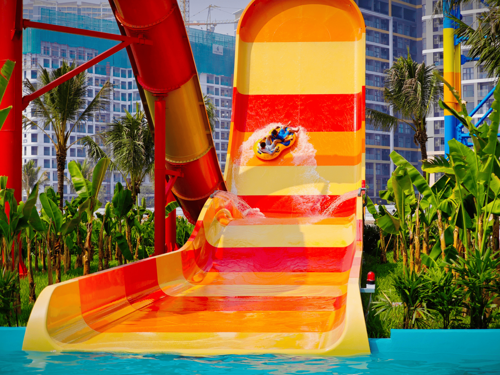 Vinwonders Grand Park - Hồ Chí Minh — ảnh 13/17